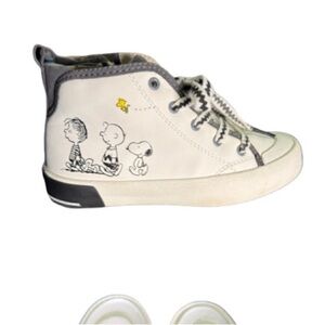 Zara Snoopy High-tops Kids Size 12
